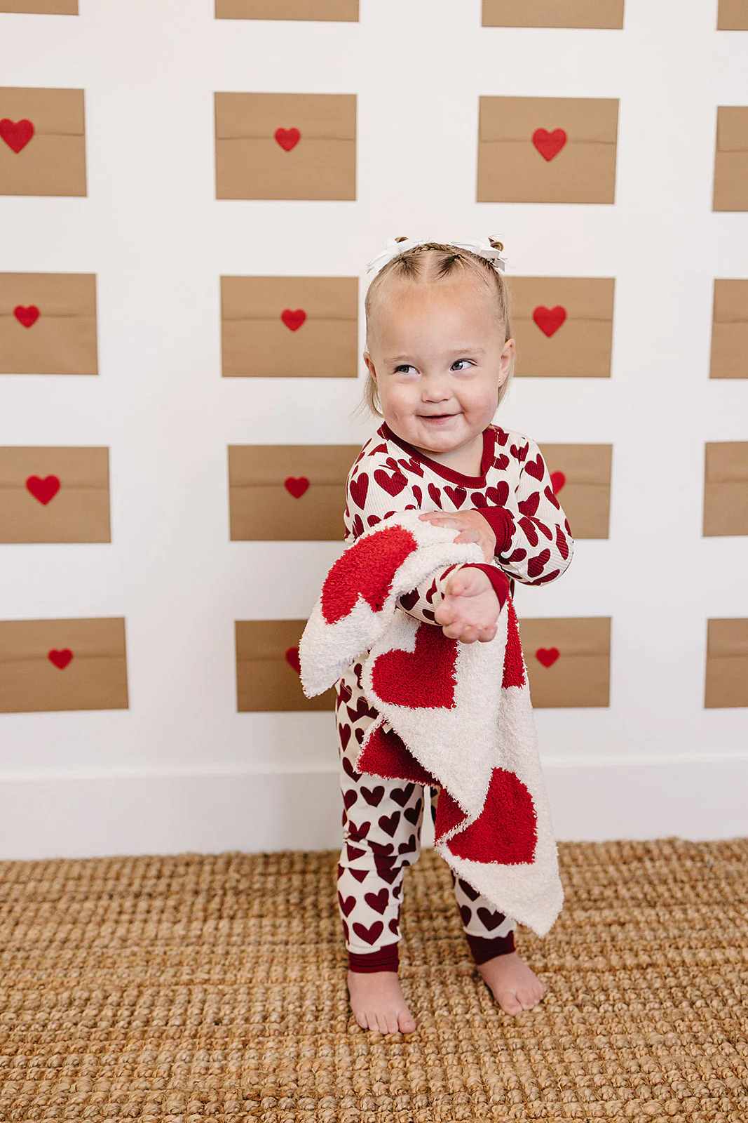 Hearts Plush Blanket - Image 4